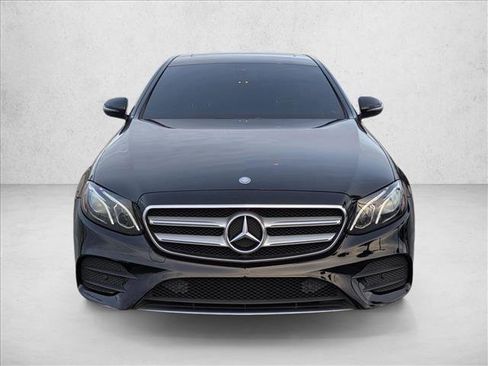 Used 2017 Mercedes-Benz E 300 image 2