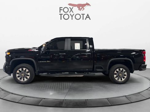 Used 2025 Chevrolet Silverado 2500 Custom w/ Custom Value Package image 3