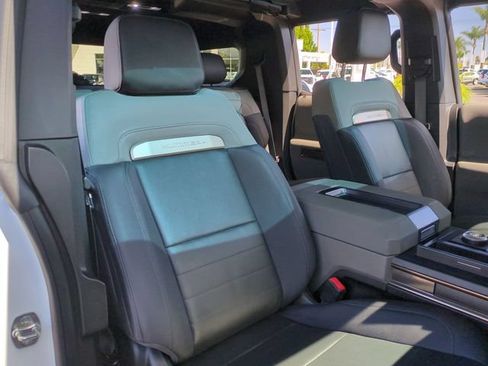 Used 2024 GMC Hummer EV 2X w/ Extreme Off-Road Package AWD/4WD image 28