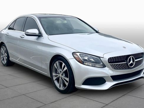 Used 2018 Mercedes-Benz C 300 Sedan image 3