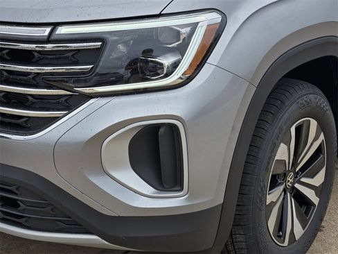 New 2026 Volkswagen Atlas SE image 6