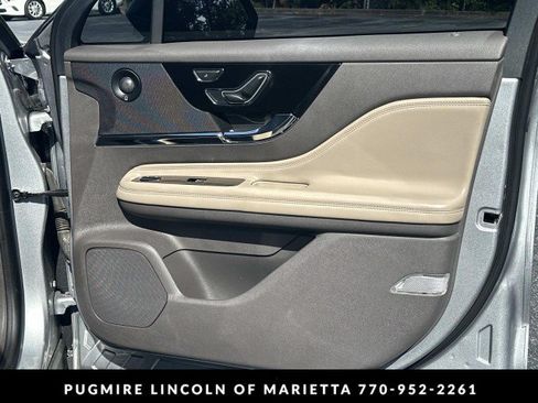 Used 2021 Lincoln Corsair Reserve FWD image 14