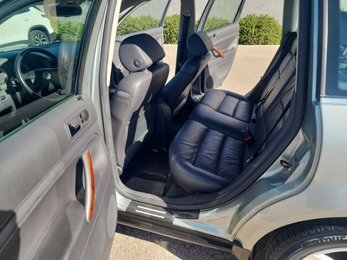 Used 2004 Volkswagen Passat GLX image 17