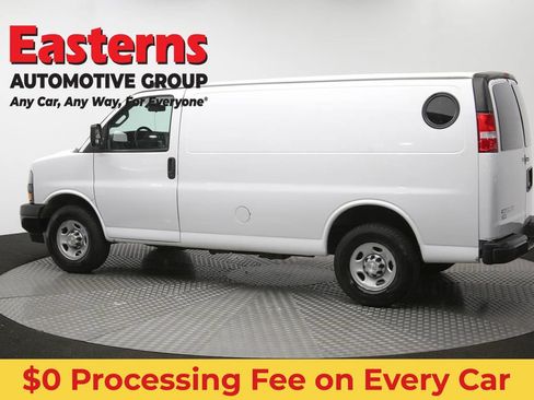 Used 2021 Chevrolet Express 3500 w/ Driver Convenience Package RWD image 58