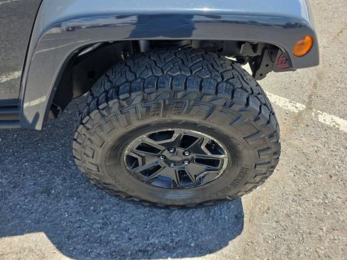 Used 2017 Jeep Wrangler Unlimited Rubicon AWD/4WD image 40