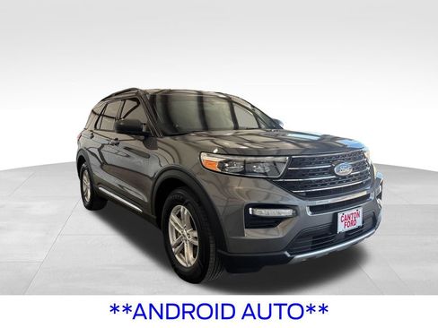 Certified 2022 Ford Explorer XLT w/ Equipment Group 202A RWD image 10