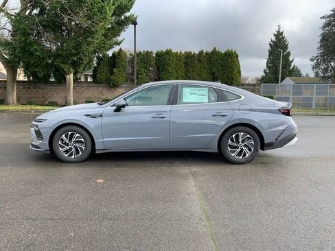 New 2026 Hyundai Sonata Blue image 2