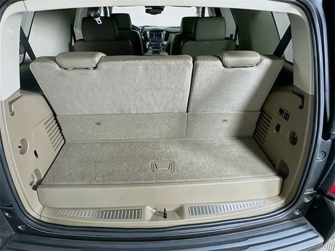 Used 2020 GMC Yukon SLT w/ HD Trailering Package image 33