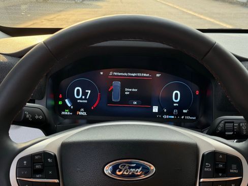 Used 2025 Ford Explorer Active w/ Active Comfort Package image 42