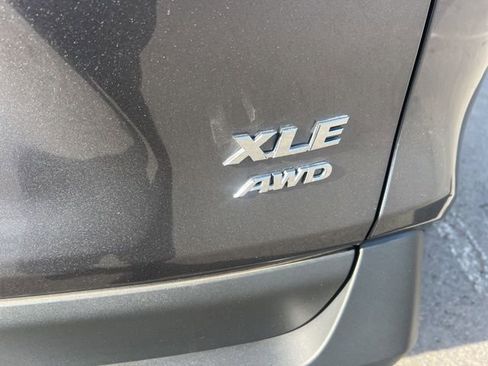 Used 2025 Toyota RAV4 XLE w/ Convenience Package image 18