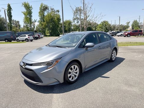 Used 2024 Toyota Corolla LE FWD image 9