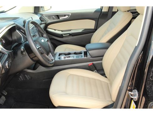 Used 2021 Ford Edge SEL w/ Convenience Package image 13