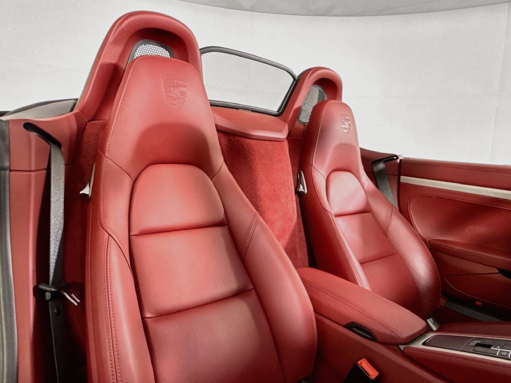 Used 2022 Porsche 718 Boxster RWD image 18