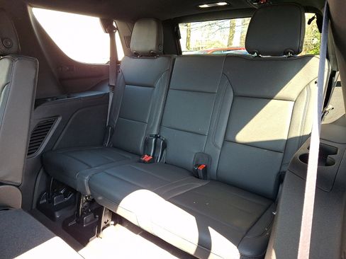 Certified 2024 Chevrolet Tahoe High Country AWD/4WD image 13