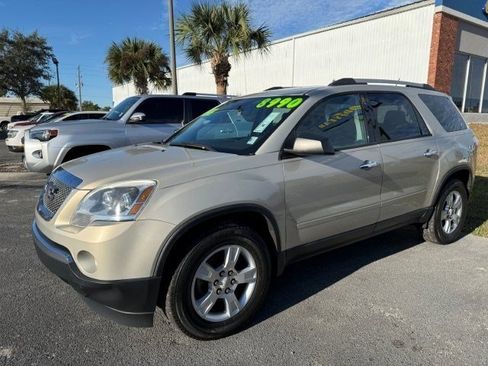 Used 2012 GMC Acadia SLE image 3