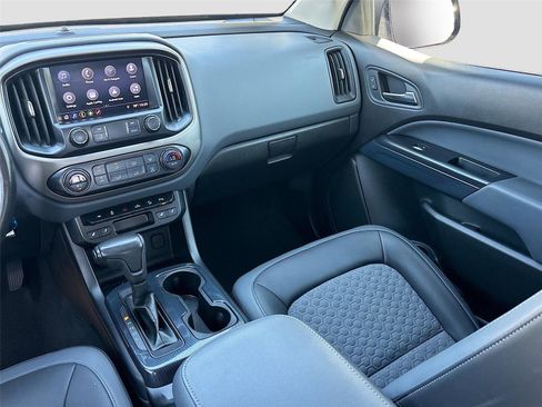 Used 2019 Chevrolet Colorado Z71 image 26