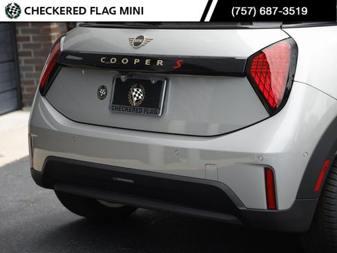 Used 2025 MINI Cooper S image 9