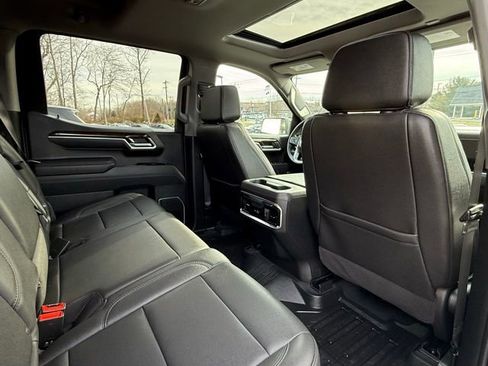 Used 2025 GMC Sierra 1500 Elevation w/ Elevation Premium Package image 22