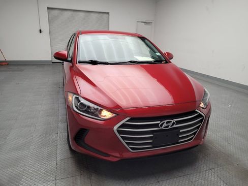 Used 2017 Hyundai Elantra SE image 14