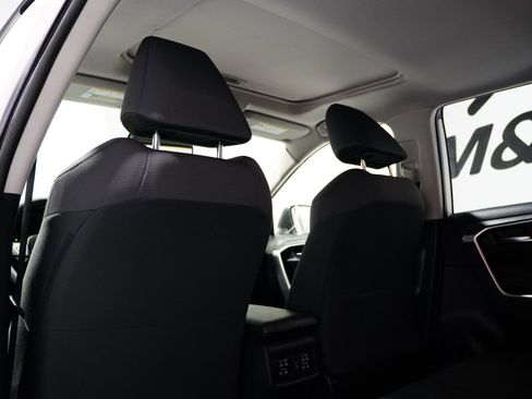 Used 2019 Toyota RAV4 XLE image 14