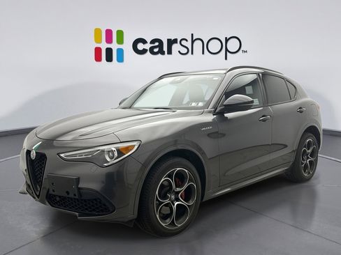 Used 2022 Alfa Romeo Stelvio Veloce AWD/4WD image 1