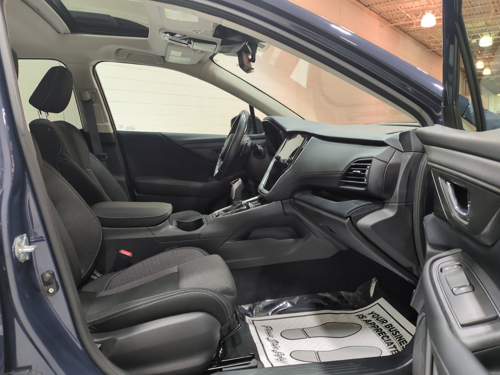 Certified 2024 Subaru Outback Premium AWD/4WD image 9