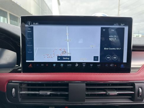 Used 2025 Lincoln Corsair Reserve w/ Jet Appearance Package image 33