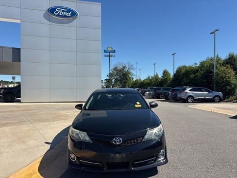 Used 2013 Toyota Camry SE FWD image 8
