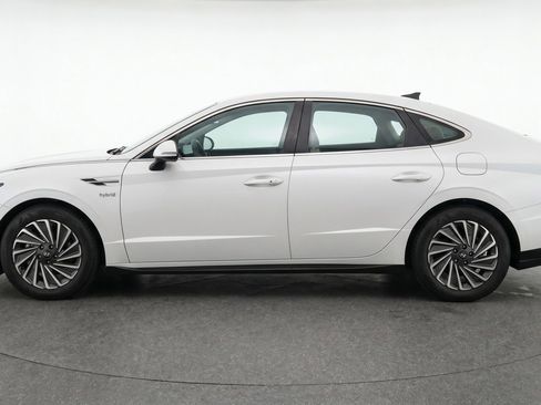 Used 2025 Hyundai Sonata SEL FWD image 5