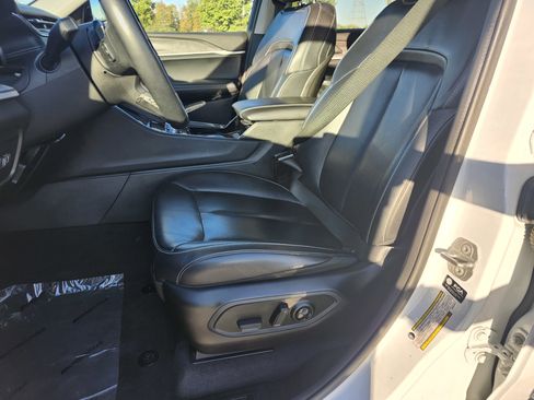 Used 2022 Jeep Grand Cherokee L Limited image 17