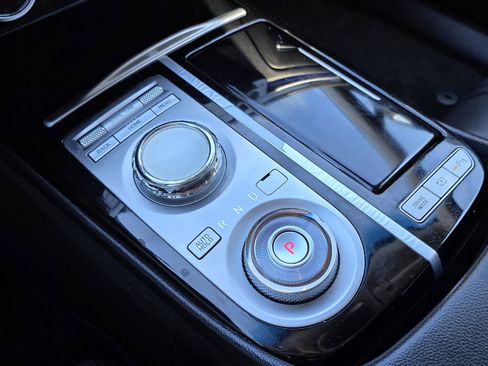 Used 2023 Genesis G80 2.5T image 15