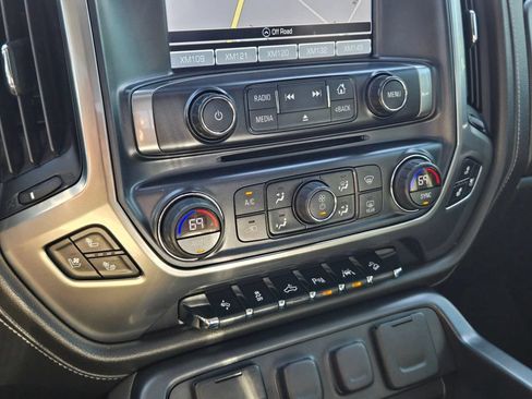 Used 2017 Chevrolet Silverado 1500 LTZ Z71 w/ LTZ Plus Package AWD/4WD image 31