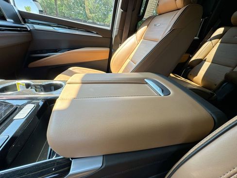 Used 2025 Cadillac Escalade Premium Luxury w/ Touring Package AWD/4WD image 24