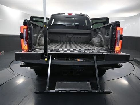 Used 2025 Ford F250 Platinum image 44