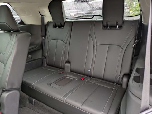 Used 2026 INFINITI QX60 Luxe w/ Cargo Package FWD image 16