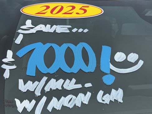 New 2025 GMC Canyon Elevation w/ Convenience Package image 2