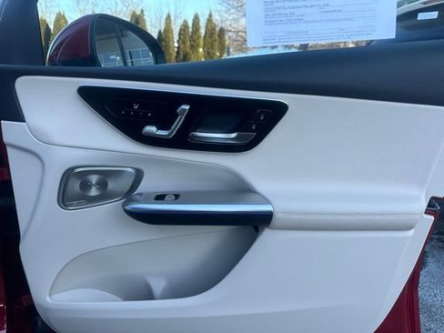 Used 2026 Mercedes-Benz GLC 300 GLC 300 image 24