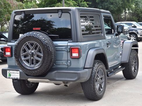 Used 2024 Jeep Wrangler Sport AWD/4WD image 8