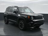 Used 2023 Jeep Renegade Latitude image 4