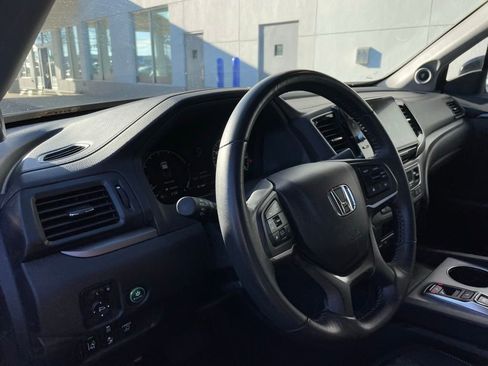 Certified 2025 Honda Ridgeline Sport image 28