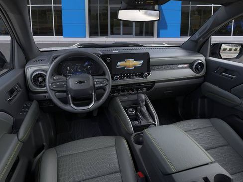 New 2026 Chevrolet Colorado ZR2 w/ Technology Package AWD/4WD image 15