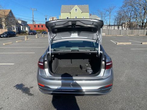 Used 2024 Volkswagen Jetta SEL image 25