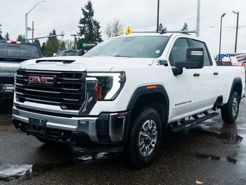 Used 2024 GMC Sierra 3500 Pro w/ Fleet Convenience Package image 3
