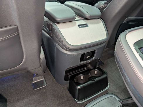 Certified 2025 Lincoln Navigator Reserve w/ Jet Appearance Package AWD/4WD image 22