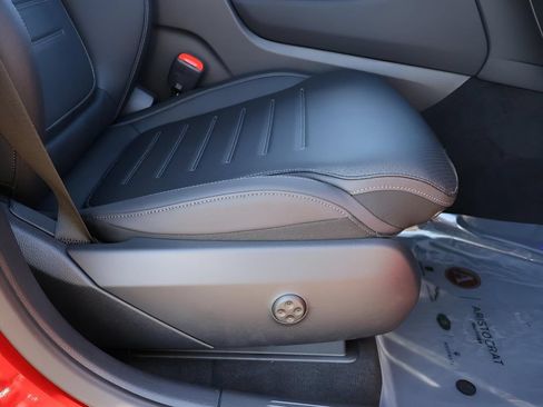 Certified 2026 Mercedes-Benz GLC 300 4MATIC image 12