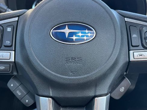 Used 2017 Subaru Forester 2.5i Touring AWD/4WD image 15