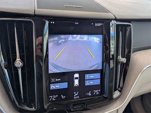 Used 2021 Volvo XC60 T5 Inscription image 23