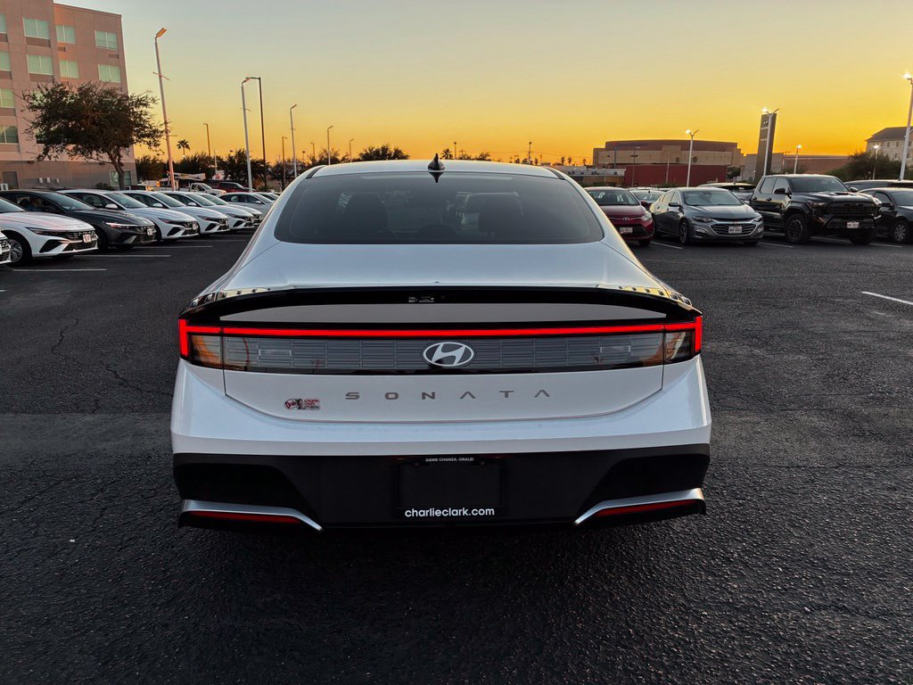 Certified 2026 Hyundai Sonata SE FWD image 4