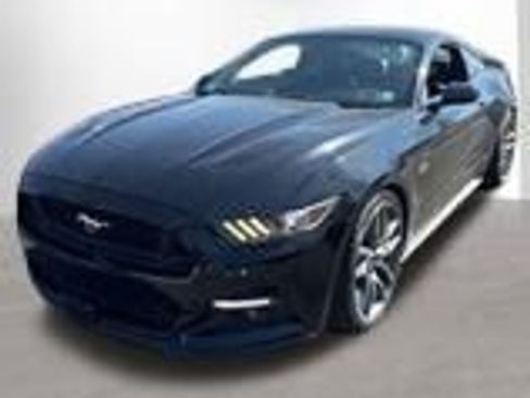 Used 2017 Ford Mustang GT Premium w/ Equipment Group 401A RWD image 2