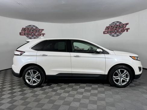 Used 2017 Ford Edge Titanium w/ Technology Package FWD image 8